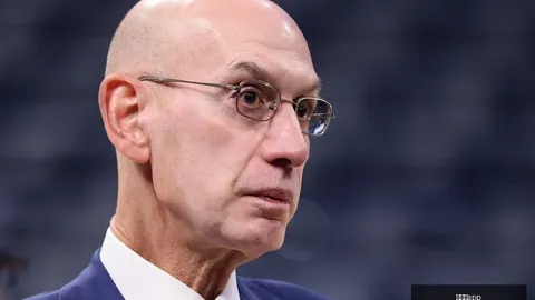 科比传奇爱游戏app：范埃克塞尔直言曼巴精神真谛，三不沾事件见证辉煌